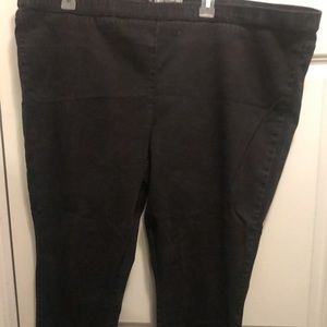 Jennifer Lopez black jeggings